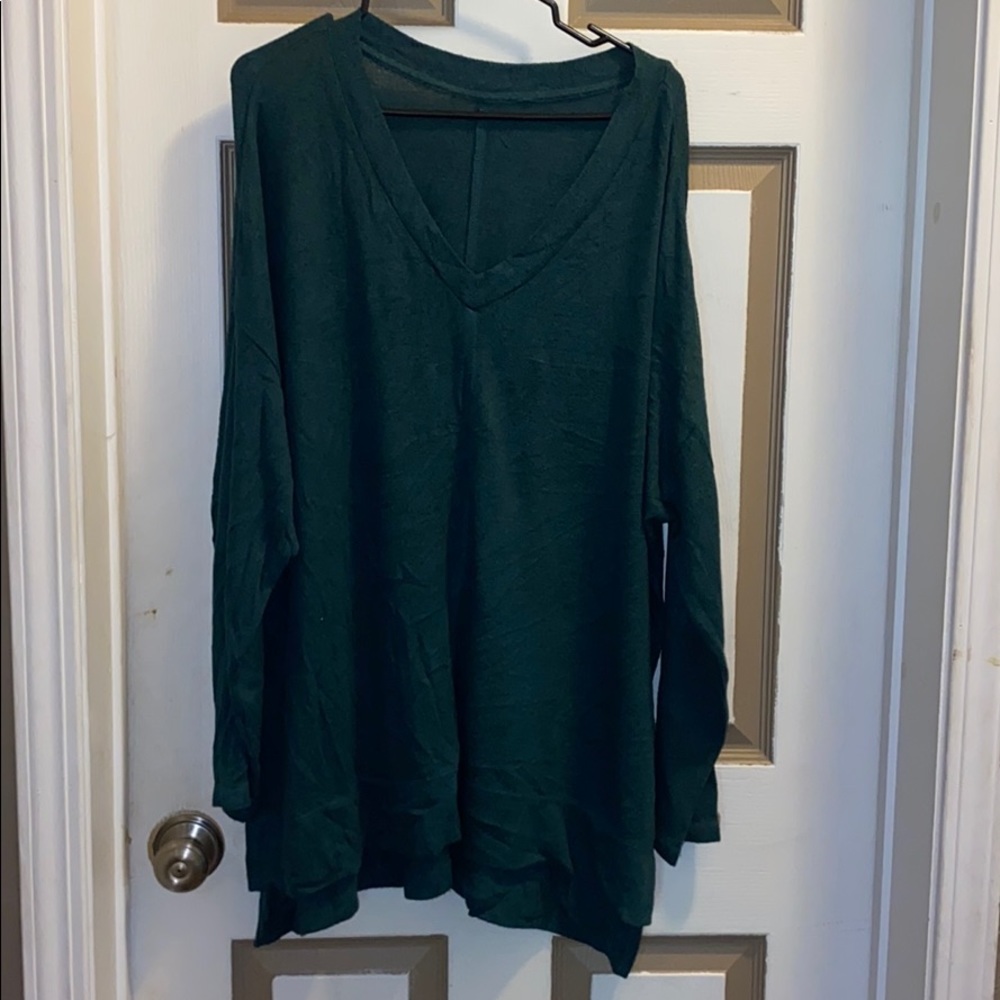 Long sleeve light weight sweater